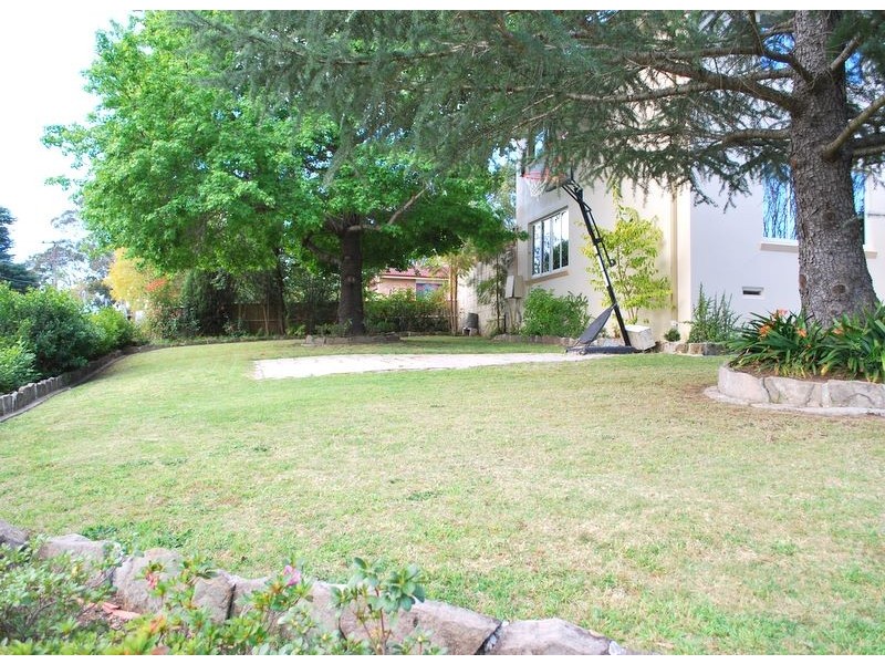 18 Dryden Ave, Carlingford NSW 2118