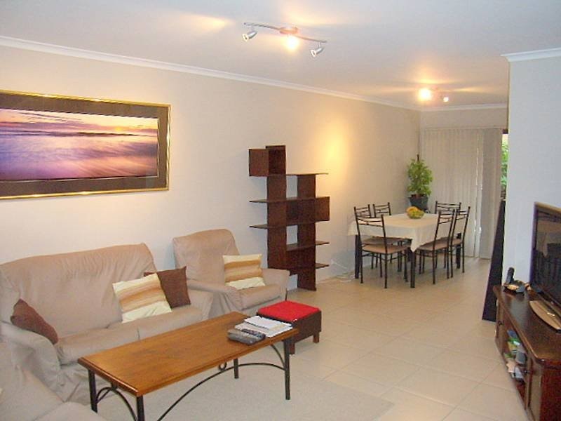 12/6-8 Robert Street, Telopea NSW 2117