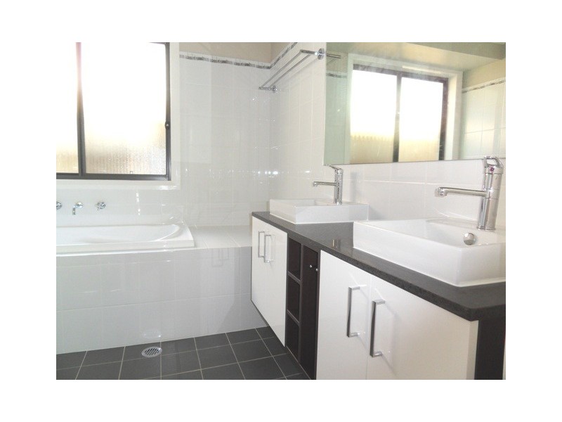 4 Pennant Parade, Carlingford NSW 2118