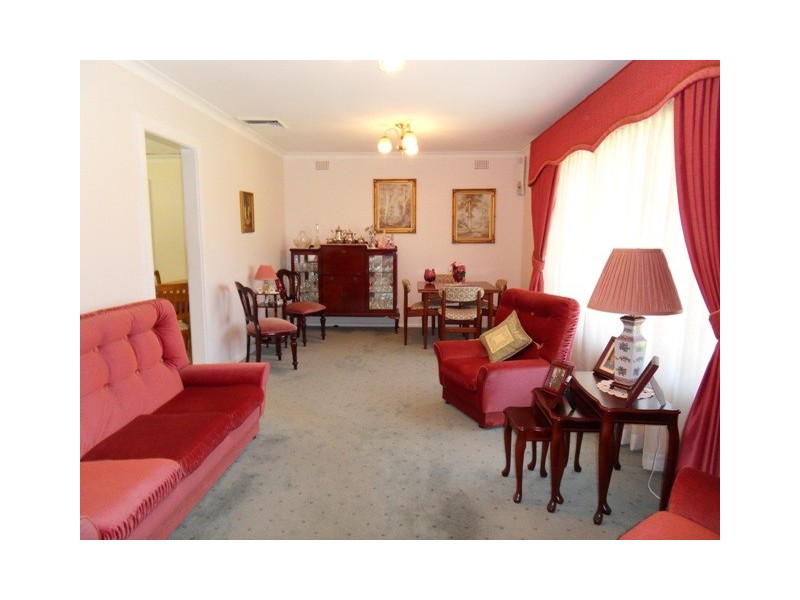 13 Kerrie Rd, Oatlands NSW 2117