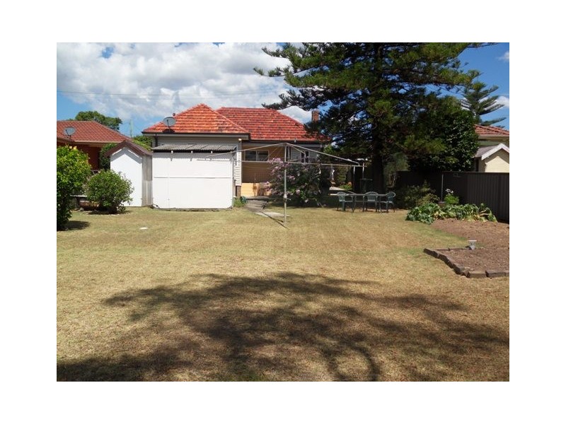 37 Pine St, Rydalmere NSW 2116