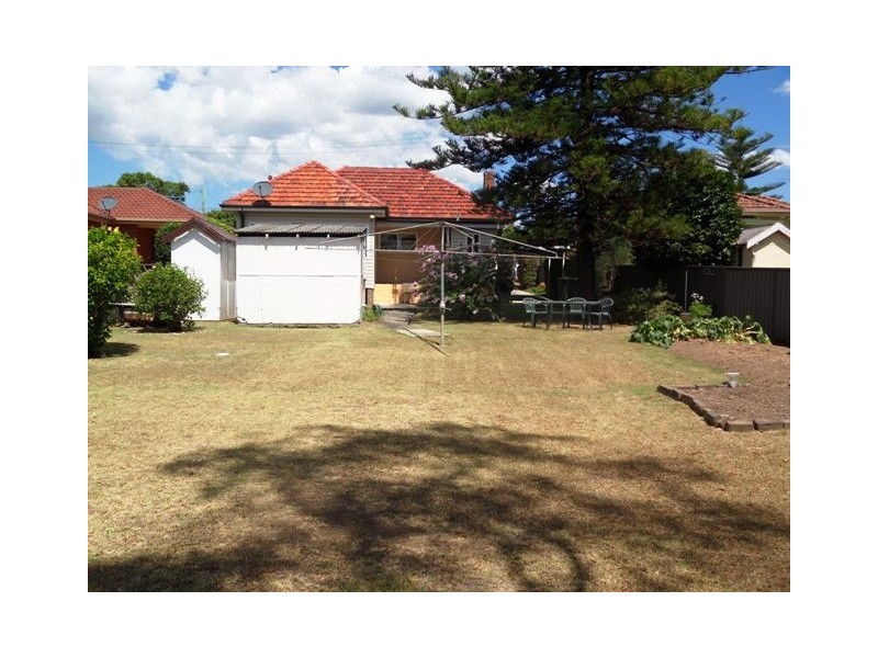 37 Pine St, Rydalmere NSW 2116