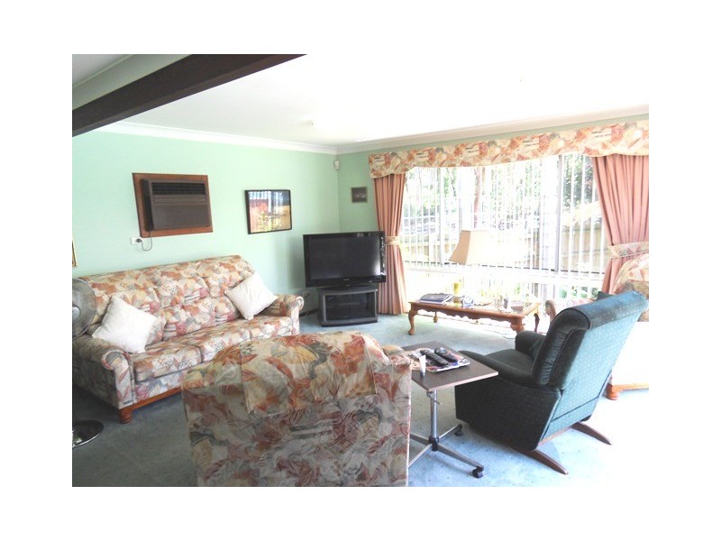 13 Kerrie Rd, Oatlands NSW 2117