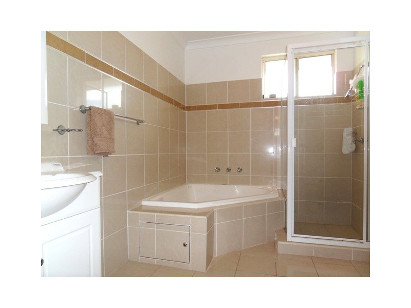 17/1 Cheriton Ave, Castle Hill NSW 2154