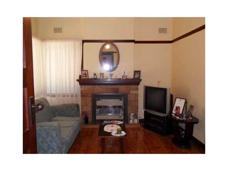 37  Pine St, Rydalmere NSW 2116