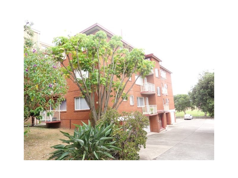 8/14A Meadow Crescent, Meadowbank NSW 2114