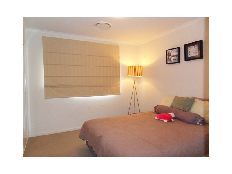 6 Seamist Avenue, Ermington NSW 2115