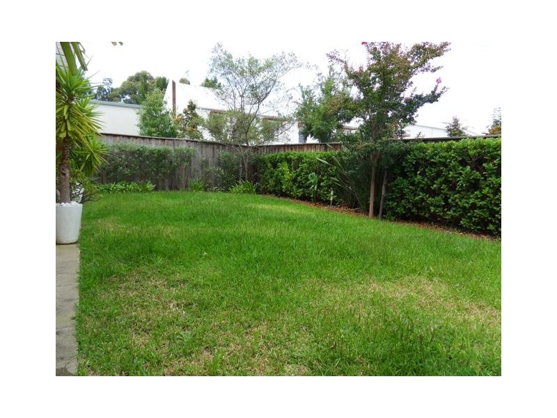 6 Seamist Avenue, Ermington NSW 2115