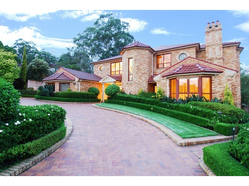 27 Larissa Avenue, West Pennant Hills NSW 2125