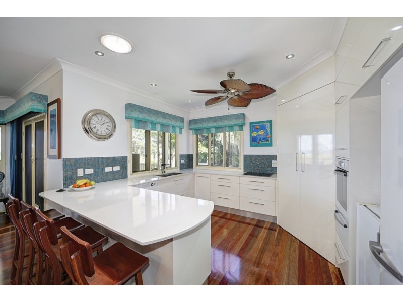 250 Sylvan Drive, Moore Park Beach QLD 4670