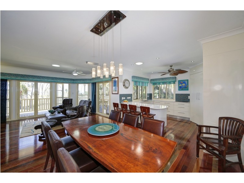 250 Sylvan Drive, Moore Park Beach QLD 4670