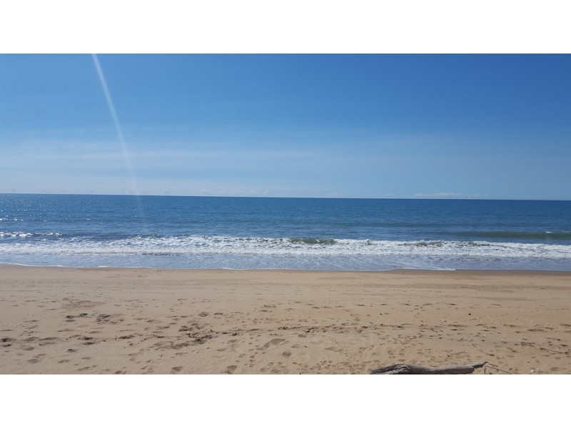 6 Royal Boulevard, Moore Park Beach QLD 4670