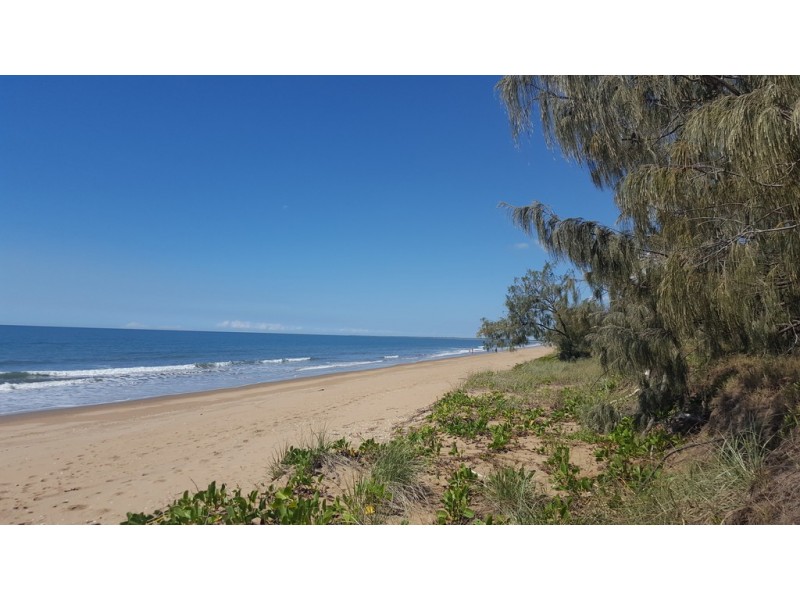 2/150 Sylvan Drive, Moore Park Beach QLD 4670