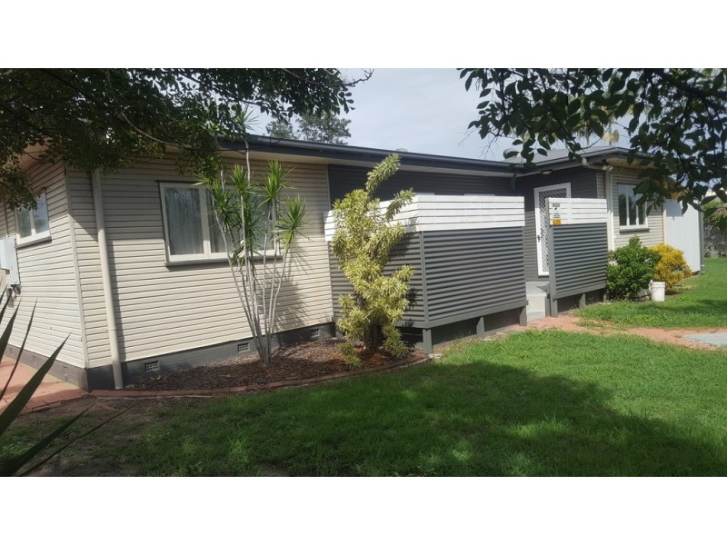 1 Greenwood, Kepnock QLD 4670
