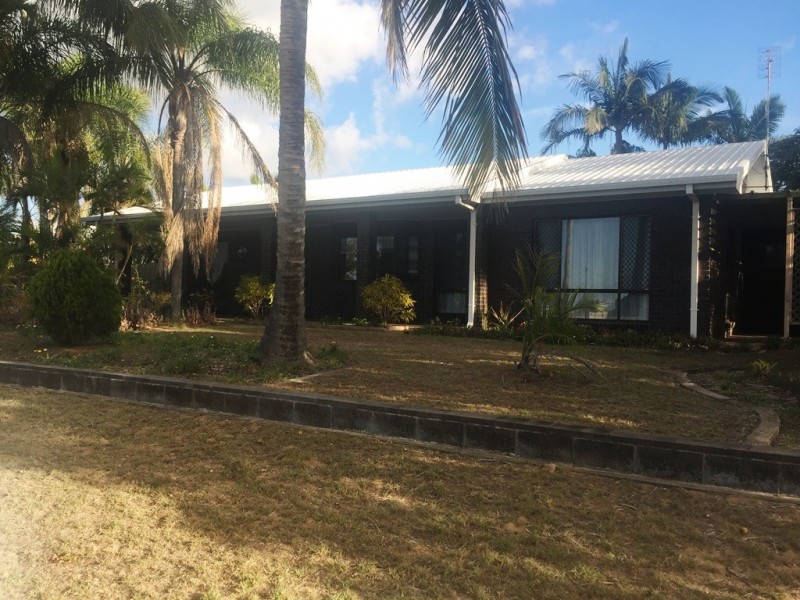 Moore Park Beach QLD 4670