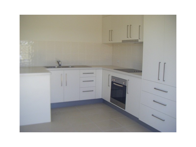 Avenell Heights QLD 4670