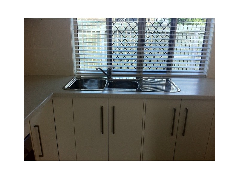 Avenell Heights QLD 4670