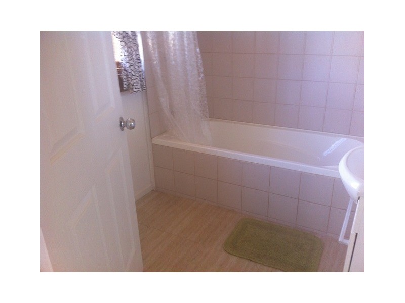 4 Noakes, Childers QLD 4660