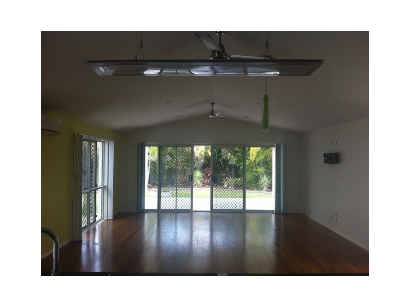 5  Henderson Row, Bargara QLD 4670