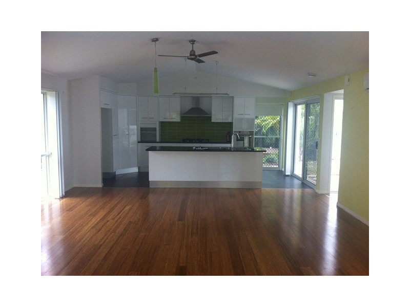 5  Henderson Row, Bargara QLD 4670