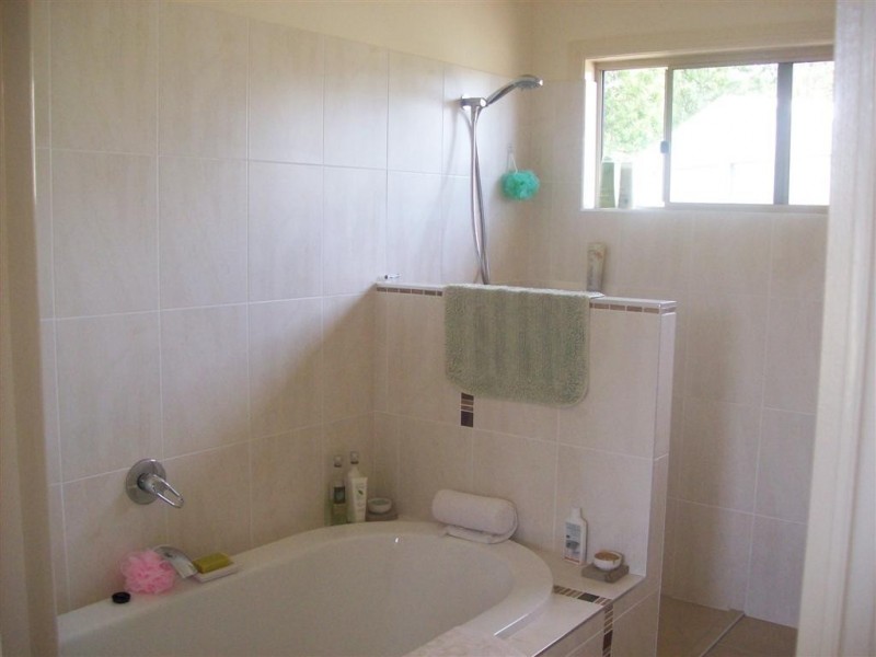 Apple Tree Creek QLD 4660