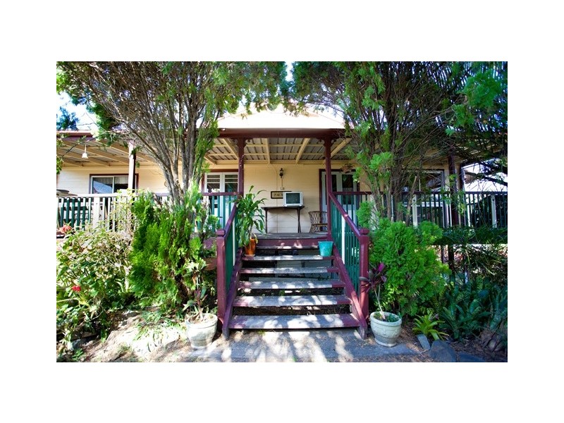 927 Round Hill Rd, Captain Creek QLD 4677