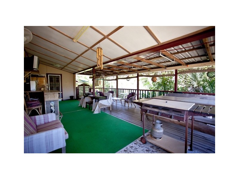 927 Round Hill Rd, Captain Creek QLD 4677