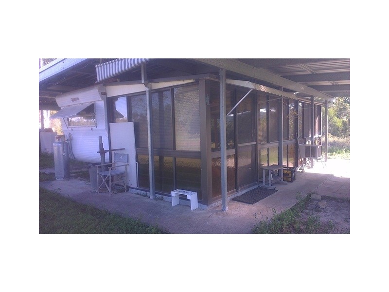 927 Round Hill Rd, Captain Creek QLD 4677