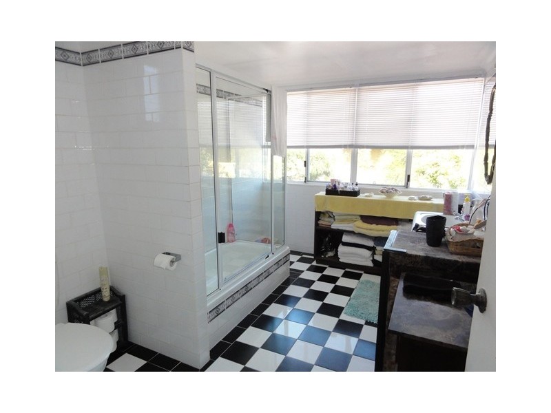 102 Rules Beach Rd, Rules Beach QLD 4674