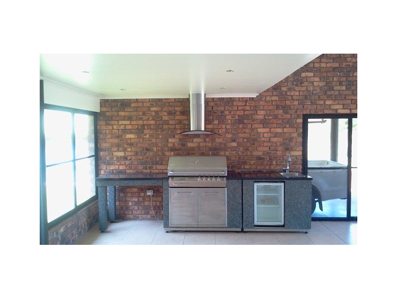 26 DOUBLE-D, Branyan QLD 4670