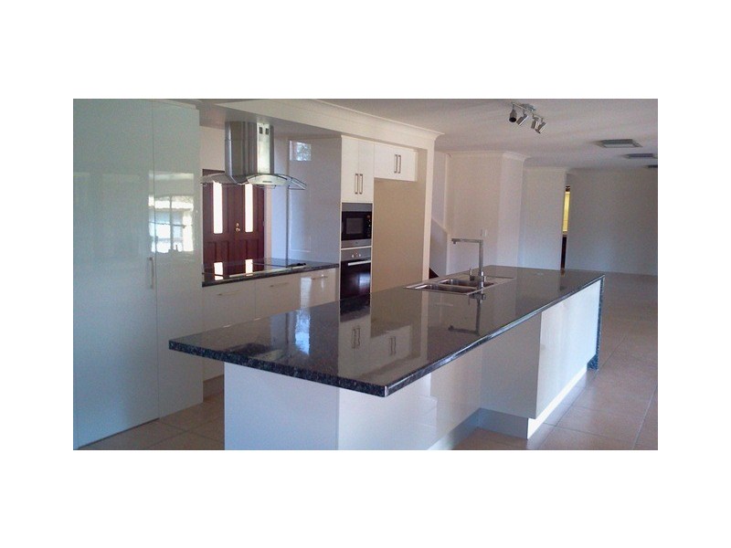 26 DOUBLE-D, Branyan QLD 4670