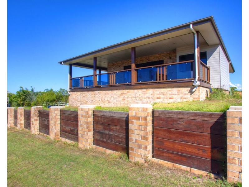 1 Evans Court, Agnes Water QLD 4677