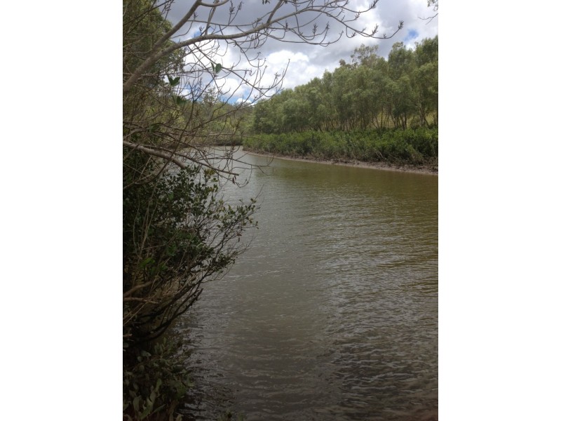 Isis River QLD 4660