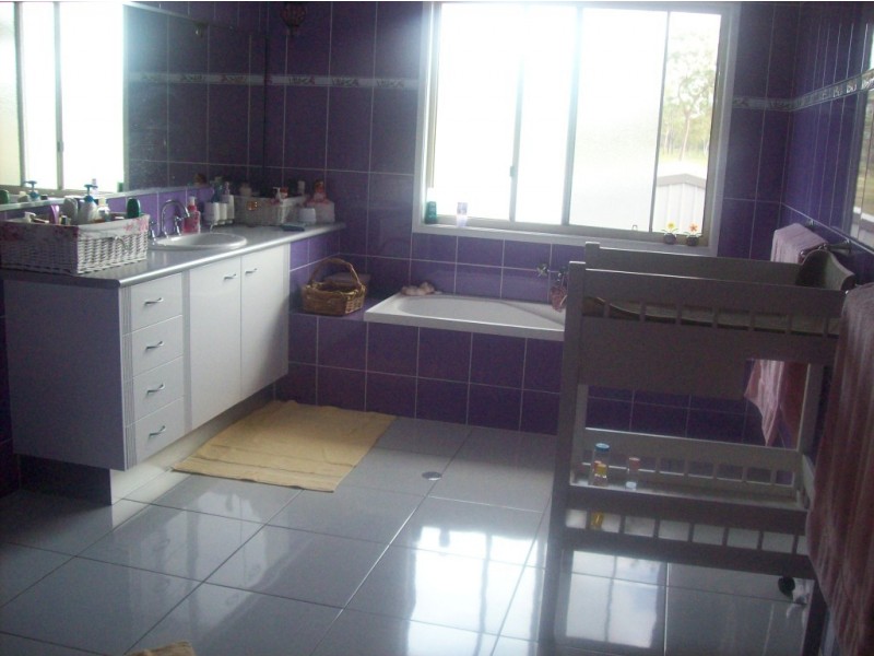 Buxton QLD 4660