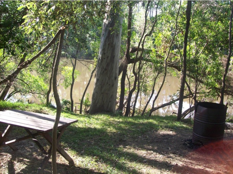 Isis River QLD 4660