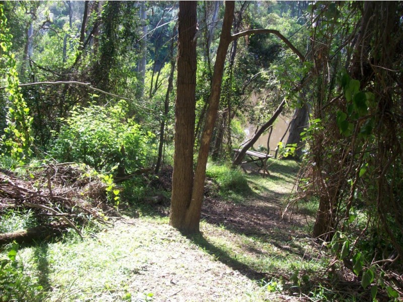 Isis River QLD 4660