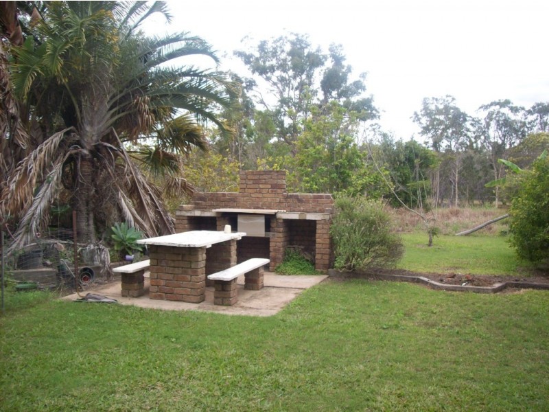 Buxton QLD 4660
