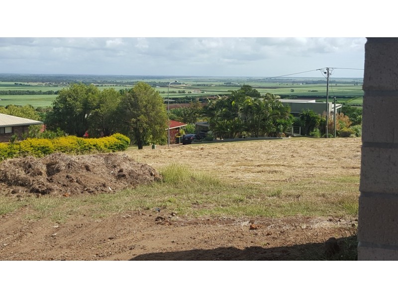 L1-14 Hilltop Ave, Qunaba QLD 4670