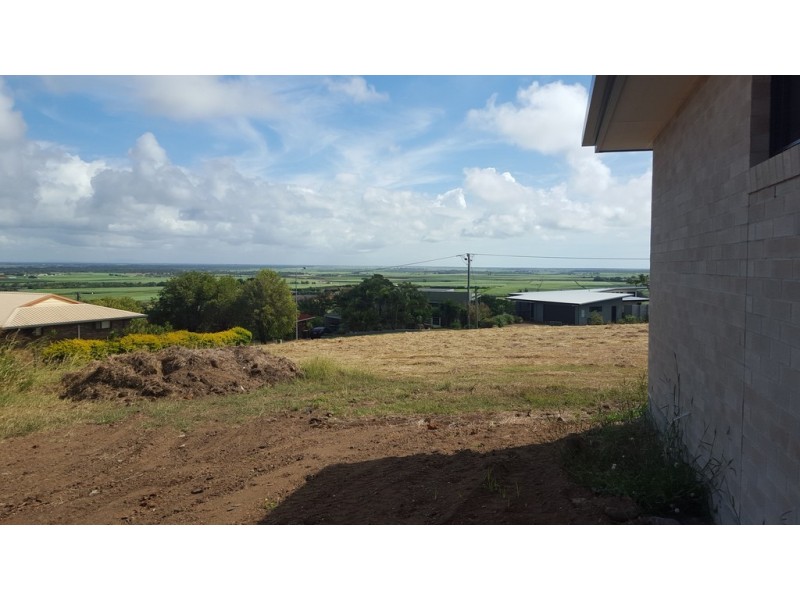 L1-14 Hilltop Ave, Qunaba QLD 4670