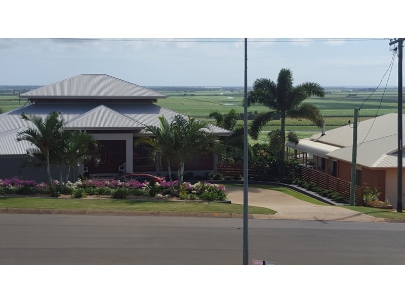 L1-14 Hilltop Ave, Qunaba QLD 4670