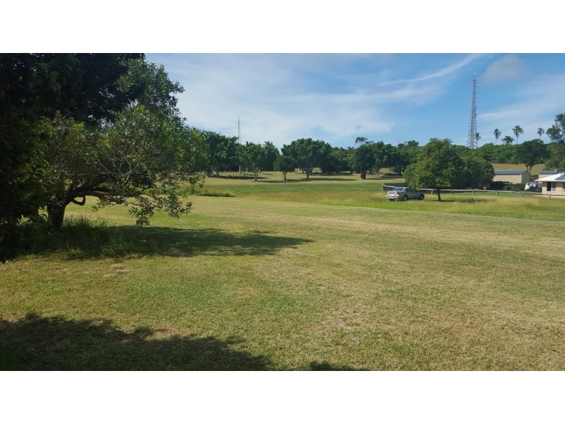 L1-14 Hilltop Ave, Qunaba QLD 4670