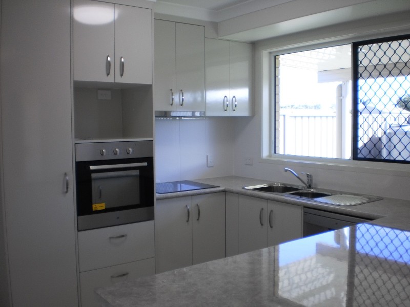 Avenell Heights QLD 4670