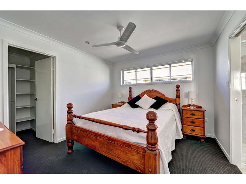 Avenell Heights QLD 4670