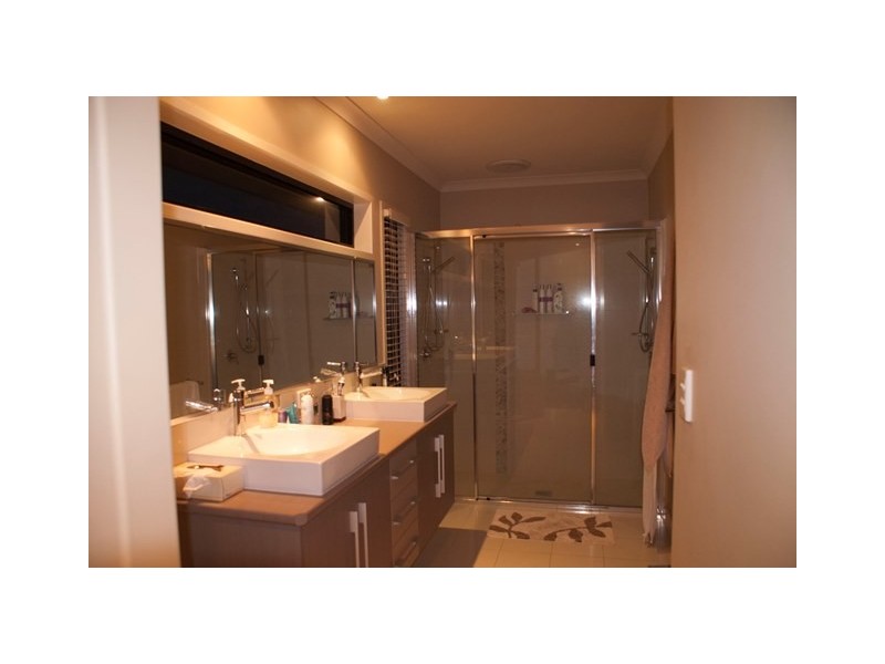 10 Amronel, Innes Park QLD 4670