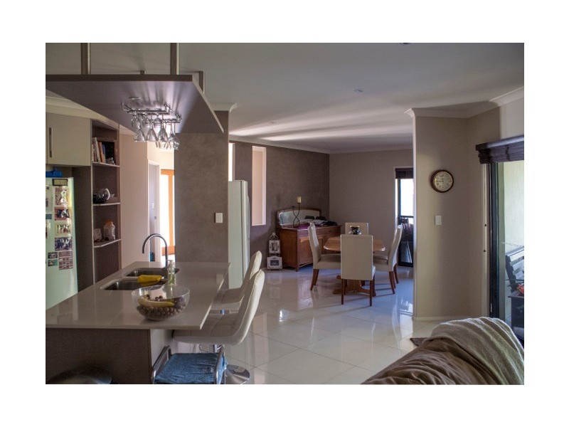 10 Amronel, Innes Park QLD 4670