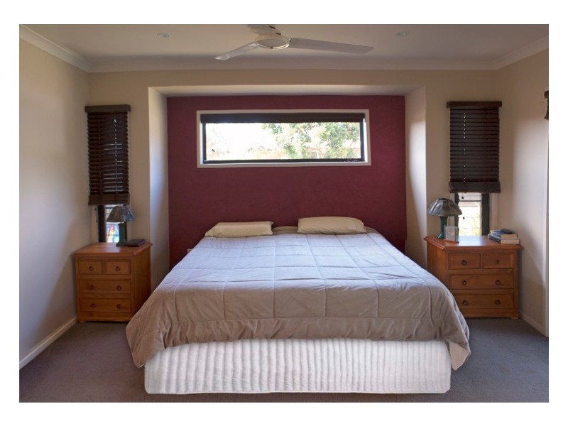 10 Amronel, Innes Park QLD 4670