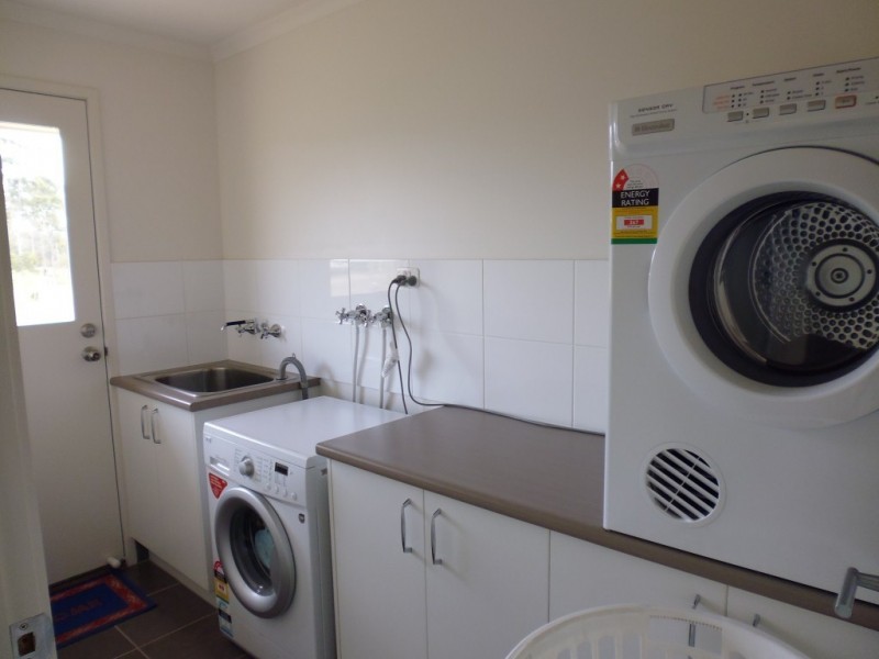 27 Yalla Lane, Redridge QLD 4660