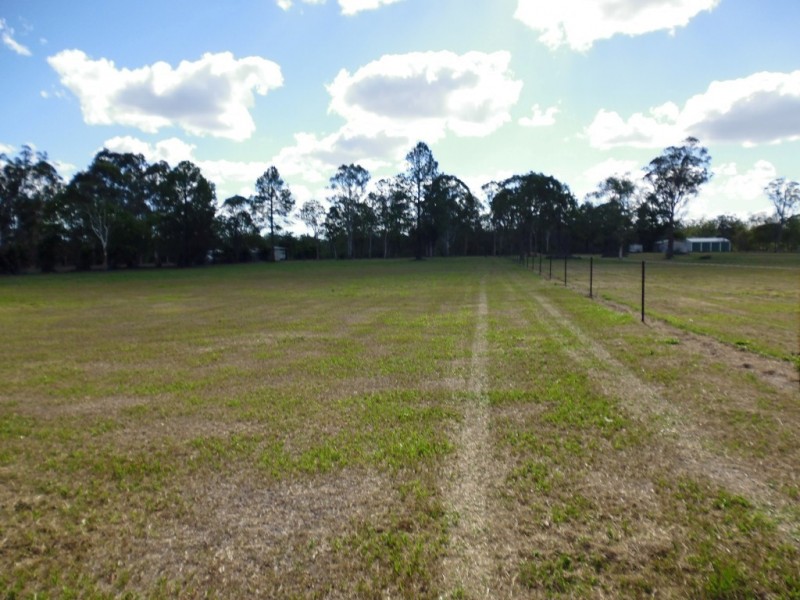 Buxton QLD 4660
