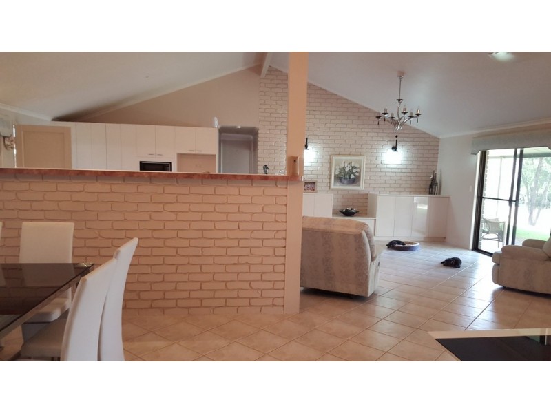 385 Walkers Road, South Bingera QLD 4670