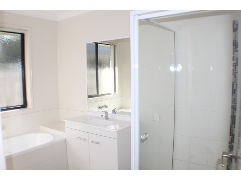 9 Hopton Place, Bundaberg North QLD 4670